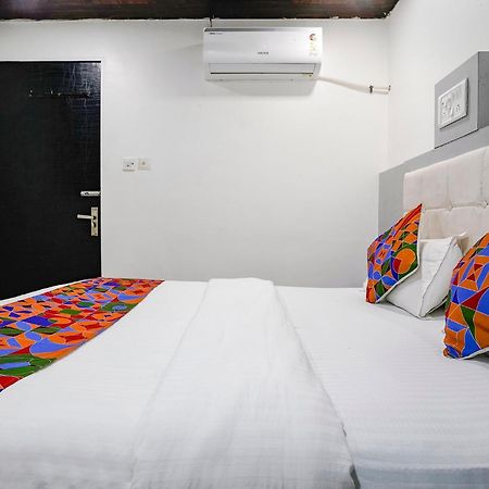Fabexpress Park Residency - Nr Mumbai International Airport Exterior foto